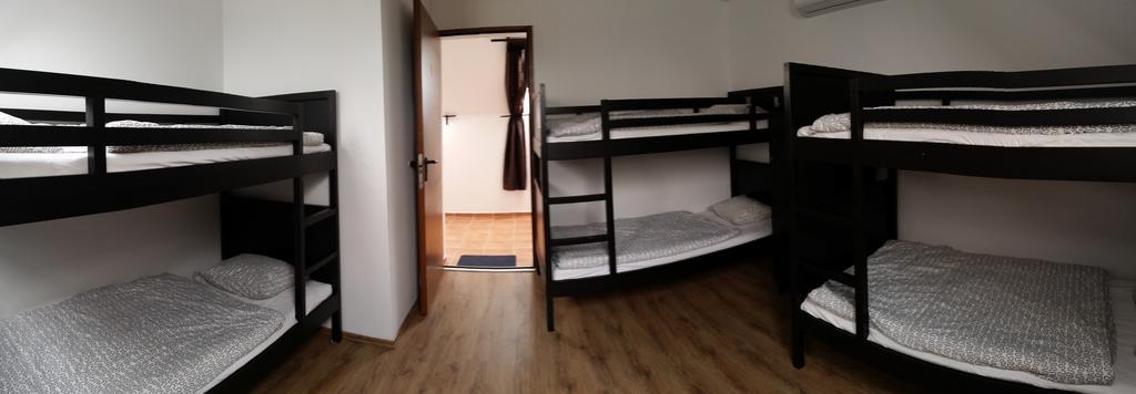 Horpacsi Europa Piheno Koezpont Hotel Buitenkant foto